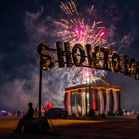 Show Town 